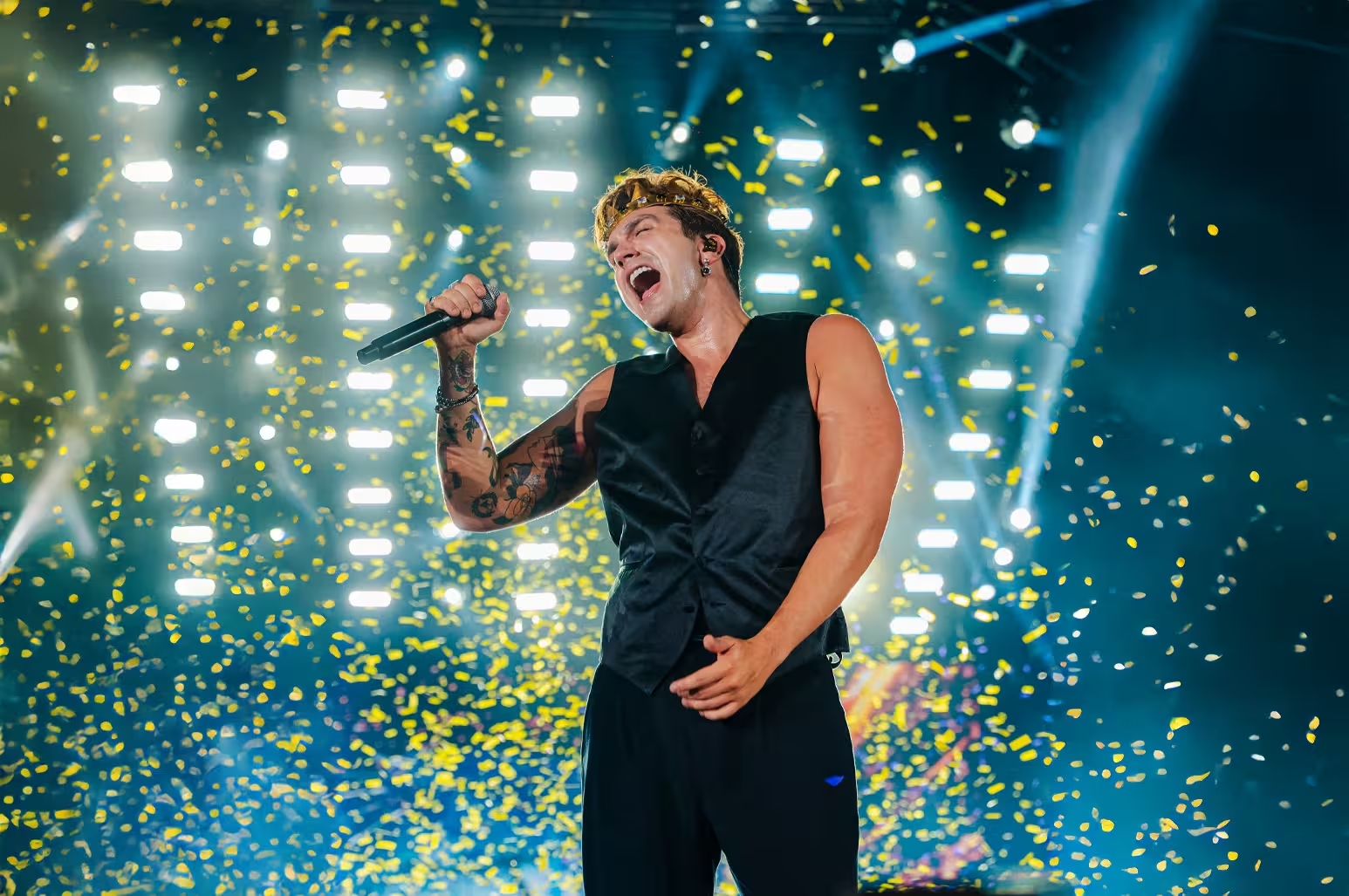 Luan Santana faz apresentação incrível em Ribeirão Preto-SP